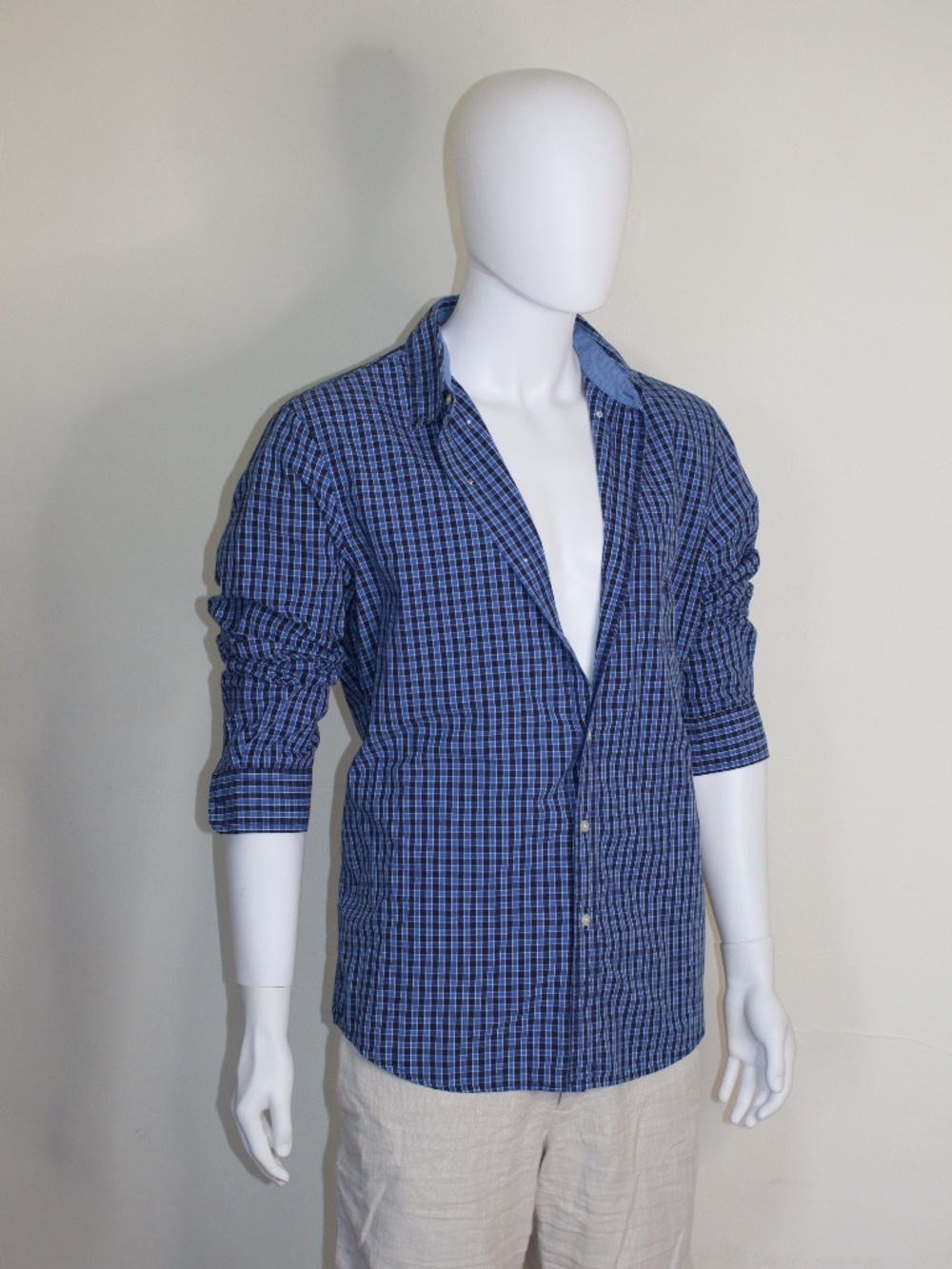 Stylish Blue and Back Bingham Casual Button Down Shirt